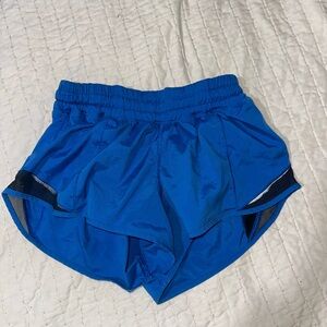 Women's Blue lululemon hotty hot 2.5” Shorts